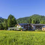 Weiherbach - Hallenbad *