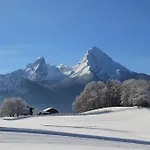Weiherbach - Hallenbad * Berchtesgaden